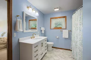 1880 Shady Beach Ave, Roseville, MN 55113 - Photo 17