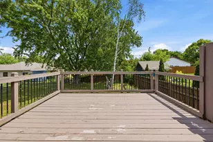 48 Winthrop St N, Saint Paul, MN 55119 - Photo 13