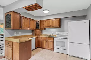 678 Eldridge Ave W, Roseville, MN 55113 - Photo 7
