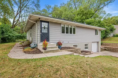 678 Eldridge Avenue W, Roseville, MN 55113 - Photo 3