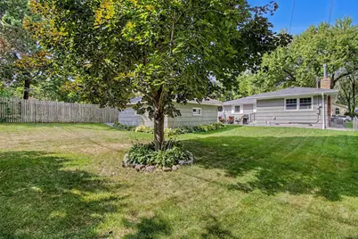 1424 Rhode Island Avenue N, Golden Valley, MN 55427 - Photo 37