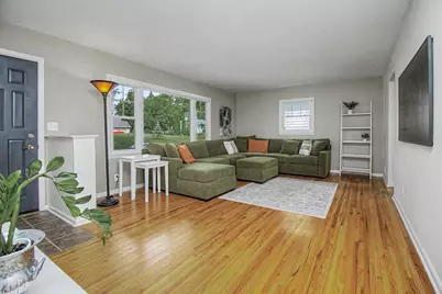 1424 Rhode Island Avenue N, Golden Valley, MN 55427 - Photo 3