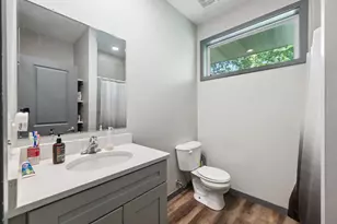 211 Belvidere St E, Saint Paul, MN 55107 - Photo 13