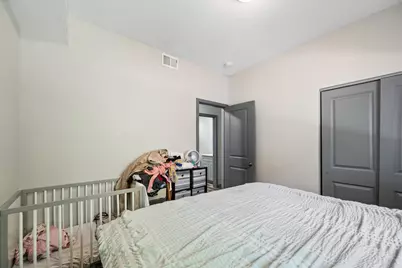 211 Belvidere Street E, Saint Paul, MN 55107 - Photo 25