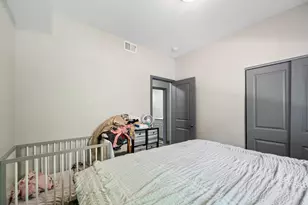 211 Belvidere St E, Saint Paul, MN 55107 - Photo 25