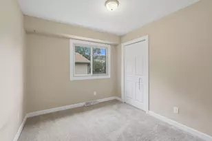 4250 Thornhill Ln, Vadnais Heights, MN 55127 - Photo 13