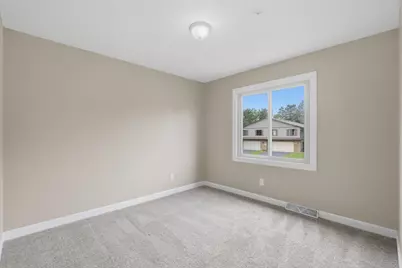 4250 Thornhill Lane, Vadnais Heights, MN 55127 - Photo 15