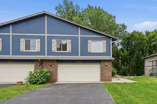 4250 Thornhill Ln, Vadnais Heights, MN 55127 - Photo 29