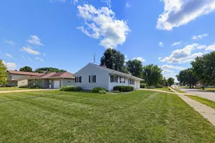 108 Park St N, Fairfax, MN 55332 - Photo 21