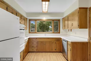 5001 W 98th St, Bloomington, MN 55437 - Photo 9