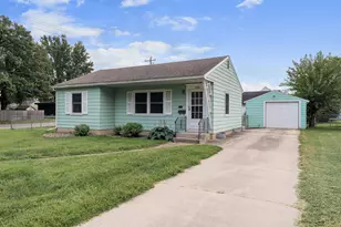 1301 3rd Ave SW, Austin, MN 55912 - Photo 1