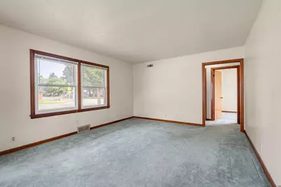 1301 3rd Avenue SW, Austin, MN 55912 - Photo 13