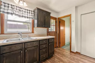 1301 3rd Ave SW, Austin, MN 55912 - Photo 9