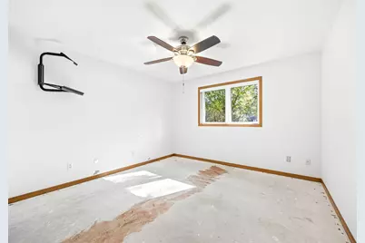 1602 McLeod Avenue N, Glencoe, MN 55336 - Photo 13