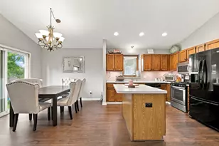 7163 158th St W, Apple Valley, MN 55124 - Photo 7