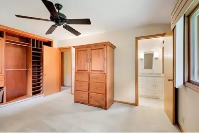 2430 Vale Crest Road, Golden Valley, MN 55422 - Photo 15