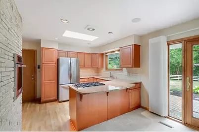 2430 Vale Crest Road, Golden Valley, MN 55422 - Photo 5