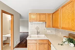 1216 Elmwood Ave, Shakopee, MN 55379 - Photo 9