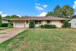 2801 Galtier St, Roseville, MN 55113 - Photo 1