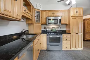 9140 Aldrich Ave S, Bloomington, MN 55420 - Photo 19