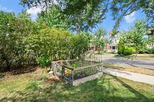 235 Kent St, Saint Paul, MN 55102 - Photo 39