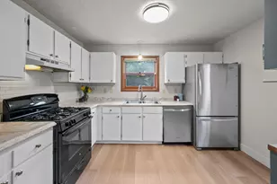 235 Kent St, Saint Paul, MN 55102 - Photo 13