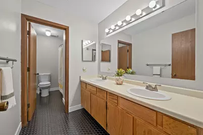 235 Kent Street, Saint Paul, MN 55102 - Photo 27