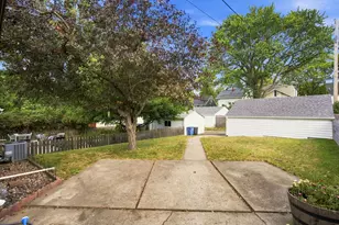 3251 Taylor Street NE, Minneapolis, MN 55418 - Photo 33