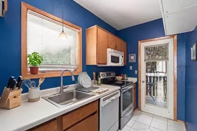 3059 Lake Shore Drive #A, Minneapolis, MN 55416 - Photo 5