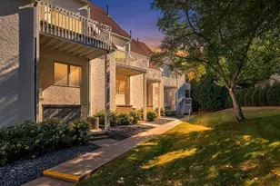 3059 Lake Shore Dr, Minneapolis, MN 55416 - Photo 5