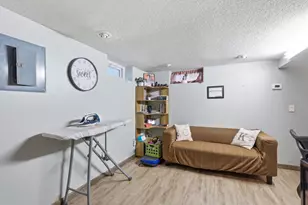 6933 Brunswick Ave N, Brooklyn Park, MN 55429 - Photo 25