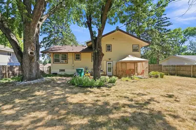 6933 Brunswick Avenue N, Brooklyn Park, MN 55429 - Photo 3