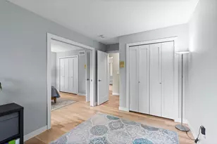 5757 Hyland Courts Dr, Bloomington, MN 55437 - Photo 15