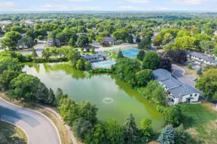 5757 Hyland Courts Dr, Bloomington, MN 55437 - Photo 27