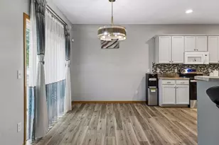 8818 Jackson Ave, Blaine, MN 55014 - Photo 11