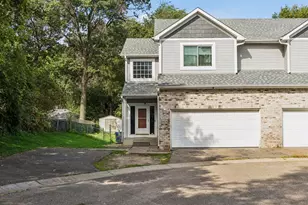 8818 Jackson Ave, Blaine, MN 55014 - Photo 3