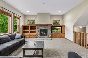18274 Imagery Ln, Lakeville, MN 55044 - Photo 5