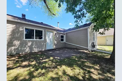 1202 11th Avenue SE, Saint Cloud, MN 56304 - Photo 5
