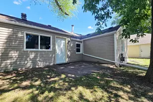 1202 11th Ave SE, Saint Cloud, MN 56304 - Photo 5
