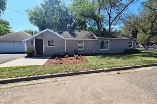 1202 11th Ave SE, Saint Cloud, MN 56304 - Photo 9