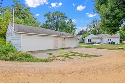 727 Shumway Street S, Shakopee, MN 55379 - Photo 27