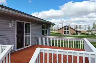 215 2nd Ave NE, Hayfield, MN 55940 - Photo 17