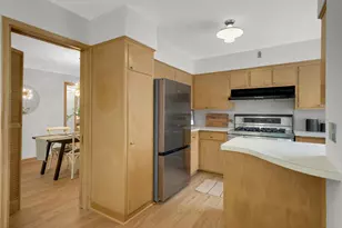 1009 Orange Ave E, Saint Paul, MN 55106 - Photo 5