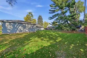 9025 10th Ave S, Bloomington, MN 55420 - Photo 5