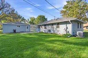 9025 10th Ave S, Bloomington, MN 55420 - Photo 3