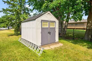 115 1st St SE, Plainview, MN 55964 - Photo 37