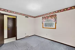 115 1st St SE, Plainview, MN 55964 - Photo 13