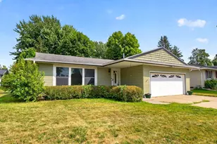 115 1st St SE, Plainview, MN 55964 - Photo 1