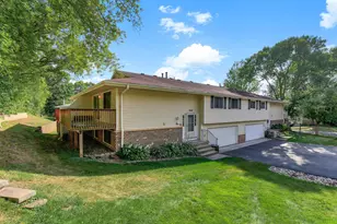 1213 Timbershore Ln, Eagan, MN 55123 - Photo 23