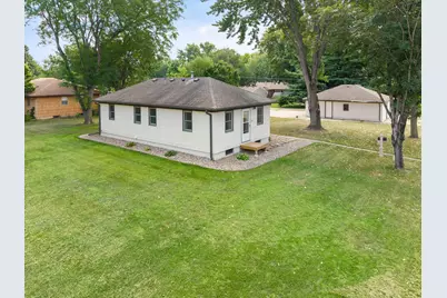 409 Clay Street S, Shakopee, MN 55379 - Photo 41